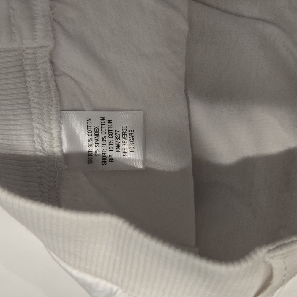 Croft & Barrow Classic White Cargo Skort - Picture 4 of 5